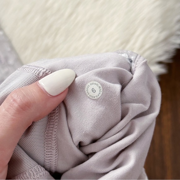 Lululemon Ready to Crush Jogger in Chrome - Picture 11 of 11